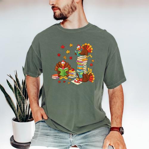 Turkey Reading Books Fall Librarian Book Lover Teacher Kids Men's Comfort Colors T-Shirt - Bookorys