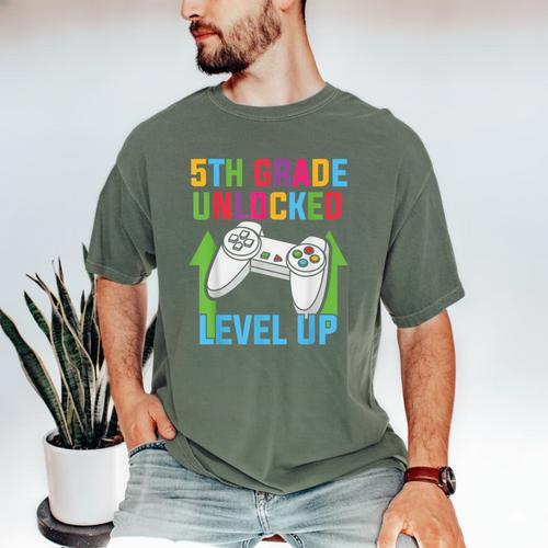 VIDEO GAMER Graduation Student Teacher Last Day School Kids Men's Comfort Colors T-Shirt - Best Gift Smart