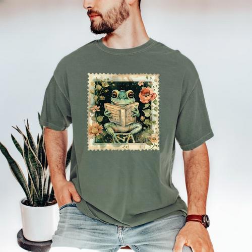 Vintage Frog Reading Book Bookish Cottagecore Men's Comfort Colors T-Shirt - Bookorys CA