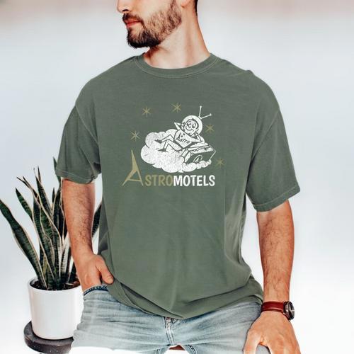 Vintage Hotel Matchbook Astro Motels 50s Retro Spaceman Men's Comfort Colors T-Shirt - Bookorys