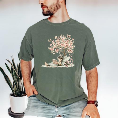 Cute Fairy Reading Fairycore Aesthetic Book Lover Men's Comfort Colors T-Shirt - Bookorys AU
