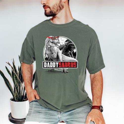 Daddysaurus T-Rex Dad Dinosaur Daddy Saurus Fathers Day Men's Comfort Colors T-Shirt - Father's Day Fun