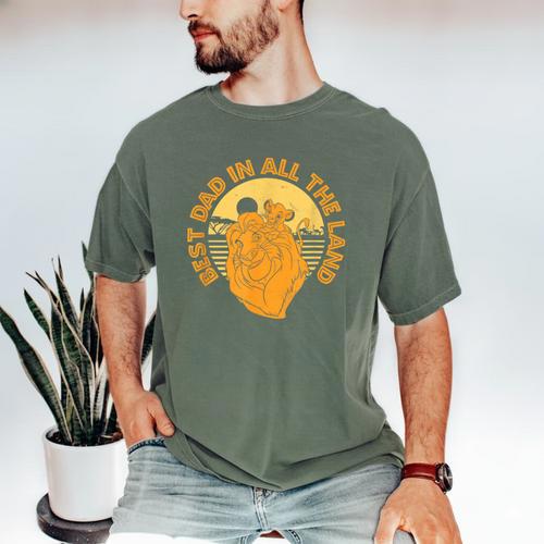 Disney The Lion King Father's Day Best Dad In All The Land Men's Comfort Colors T-Shirt - Father's Day Fun