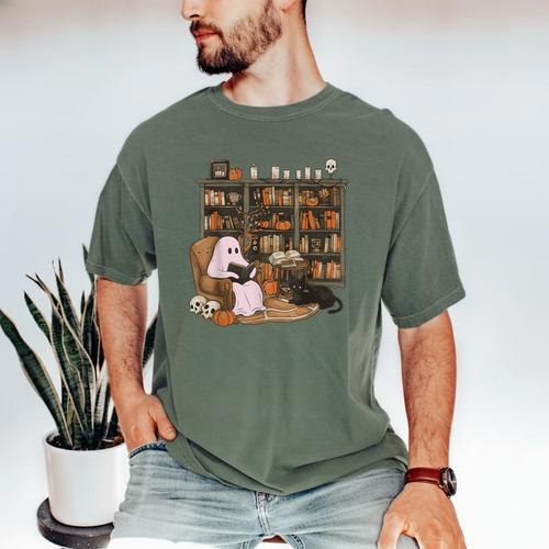 Ghost Reading Book Cat Lover Halloween Reading Enthusiast Men's Comfort Colors T-Shirt - Bookorys