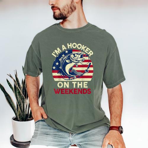I'm Hooker On The Weekends Dirty Bass Dad Fishing Men's Comfort Colors T-Shirt - Father's Day Fun