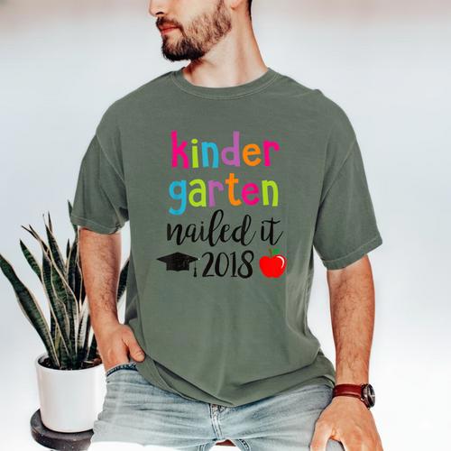 Kindergarten Nailed It 2018 Class Graduation T-Shirt Men's Comfort Colors T-Shirt - Best Gift Smart