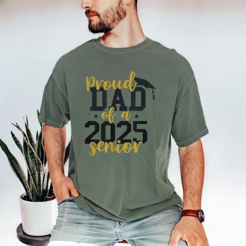 Proud Dad Of a 2025 Senior Graduation Men's Comfort Colors T-Shirt - Best Gift Smart