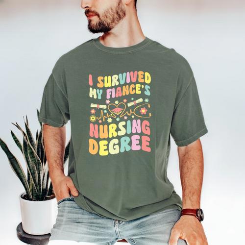 i Survived My Fiance's Nursing Degree Graduation Groovy Premium Men's Comfort Colors T-Shirt - Best Gift Smart