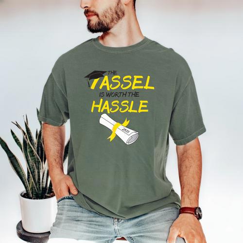 Tassel Worth The Hassle 2018 Graduation Quote Ylw Men's Comfort Colors T-Shirt - Best Gift Smart