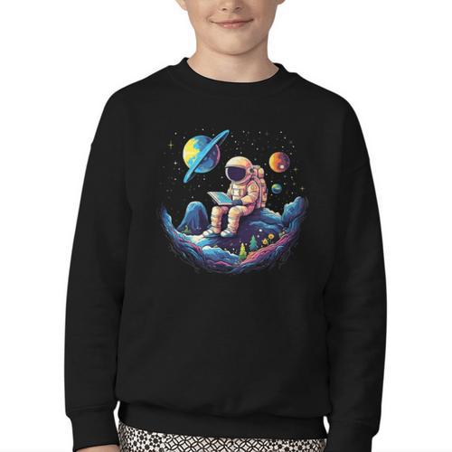 Astronaut Reading Book In Space Books Lover Bookworm Youth Crewneck Sweatshirt - Bookorys UK