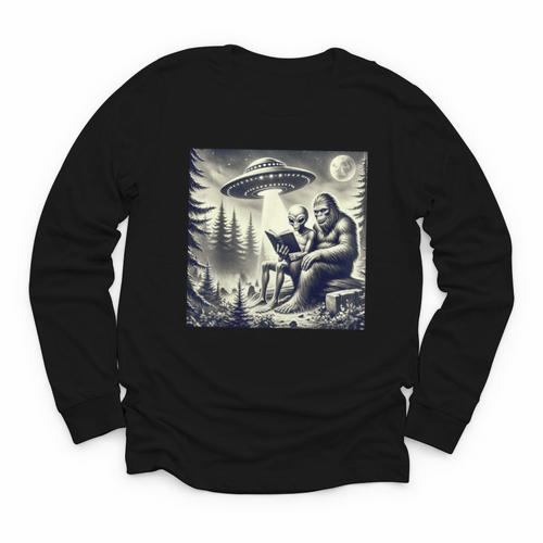 Bigfoot With Alien Reading A Book Bigfoot And UFO Youth Long Sleeve Tee - Bookorys CA