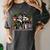 Cosy Sloth In Bookshelf With Plants Women's Comfort Colors T-Shirt Pepper