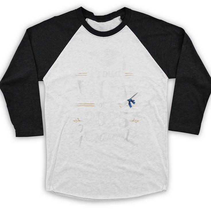 Proud Mom Of a 2025 Graduate Graduation Senior Moms Baseball Raglan Shirt
