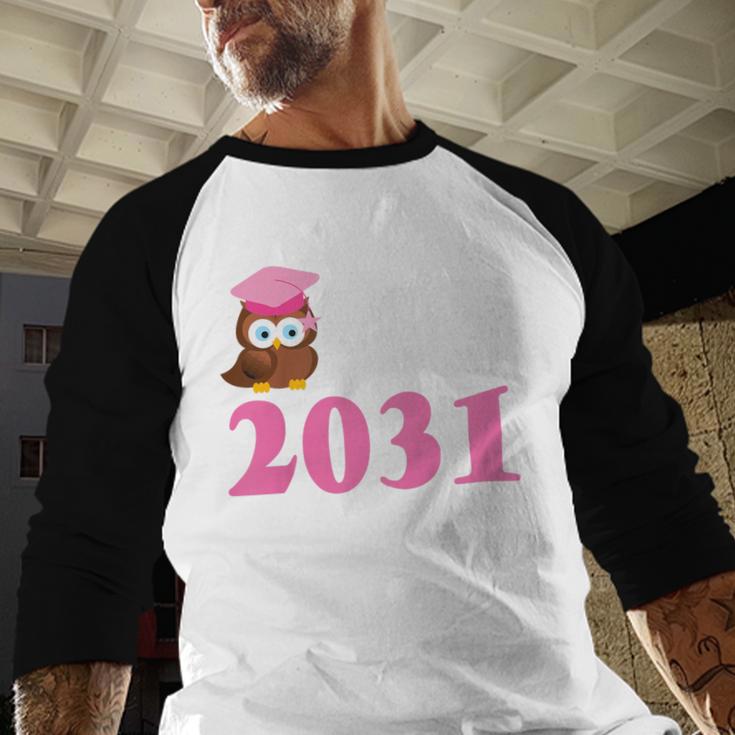 Kids Class Of 2031 Back To School Graduation T-Shirt Baseball Raglan Shirt