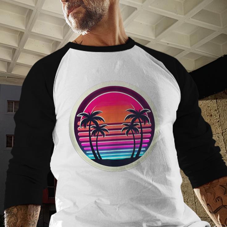 Retro 80s Synthwave Sunset & Palm Trees Retro Nostalgia 80s Baseball Raglan Shirt
