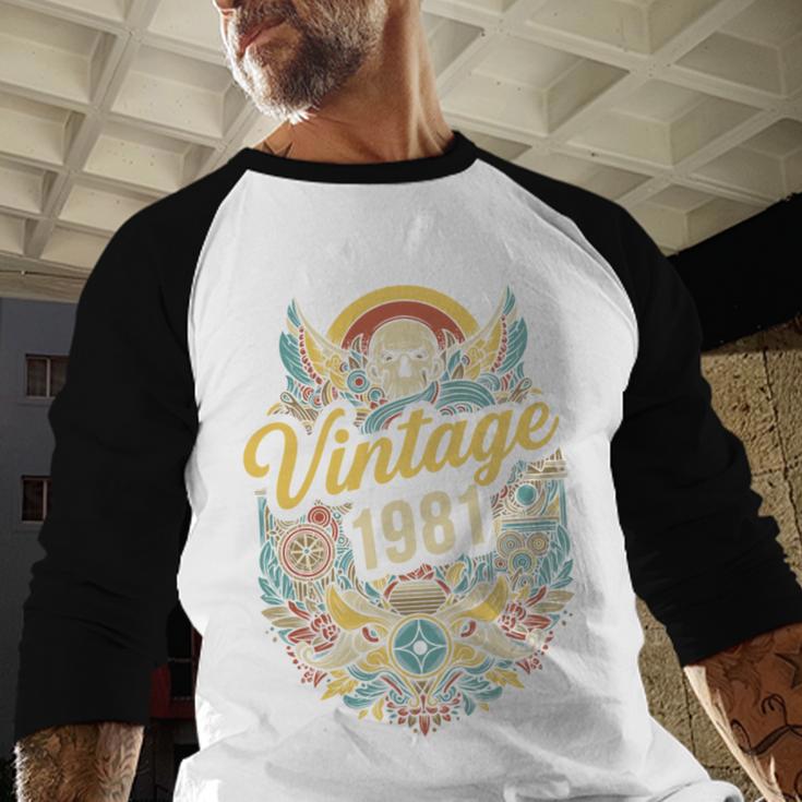 Vintage 1981 Retro Badge Nostalgia Eighties Compass Skull Baseball Raglan Shirt Vintage 1981 Retro Badge Nostalgia Eighties Compass Skull Baseball Raglan Shirt