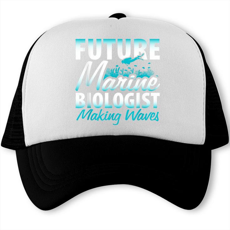 FUTURE MARINE BIOLOGIST MAKING WAVES Graduation T-Shirt Trucker Cap