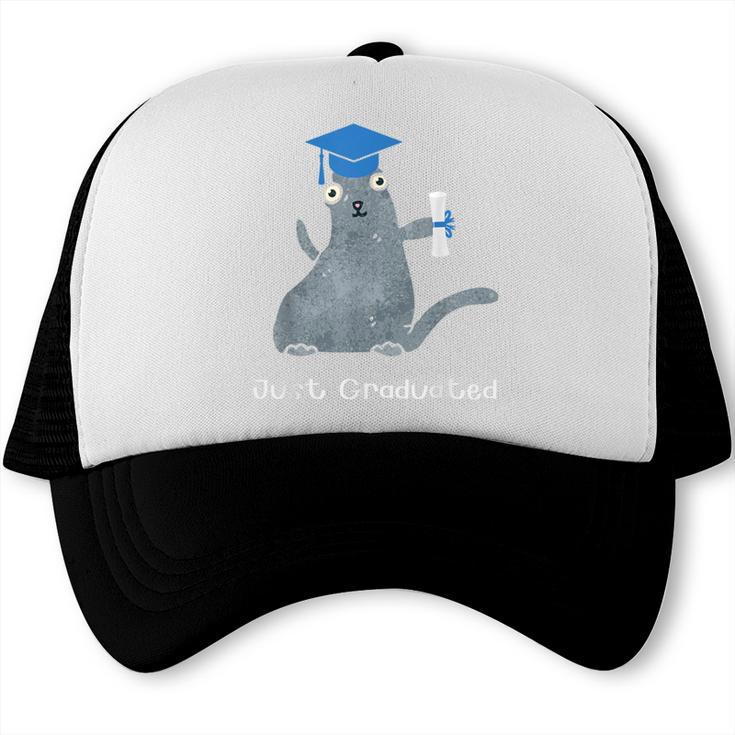 Just Graduated Cat With Graduation Cap And Diploma For Men Women Girls Kids Trucker Cap