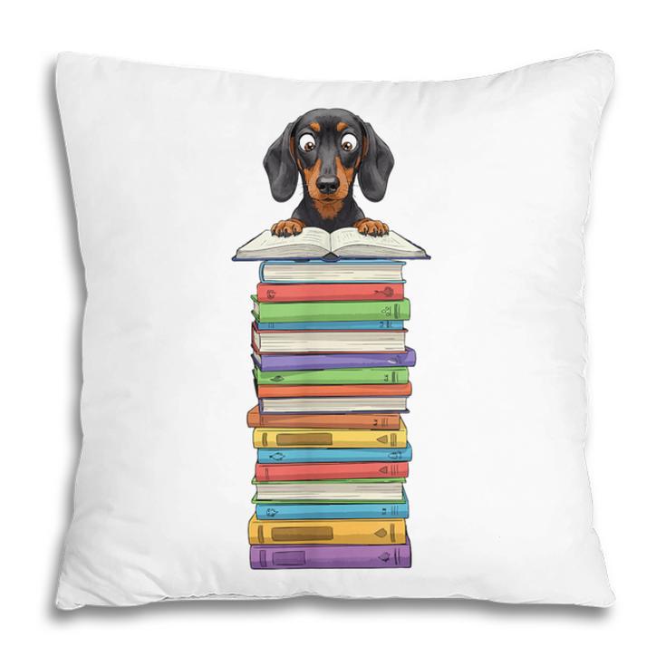 Cute Wiener Dog Dachshund Reading On Pile Of Books Pillowcase