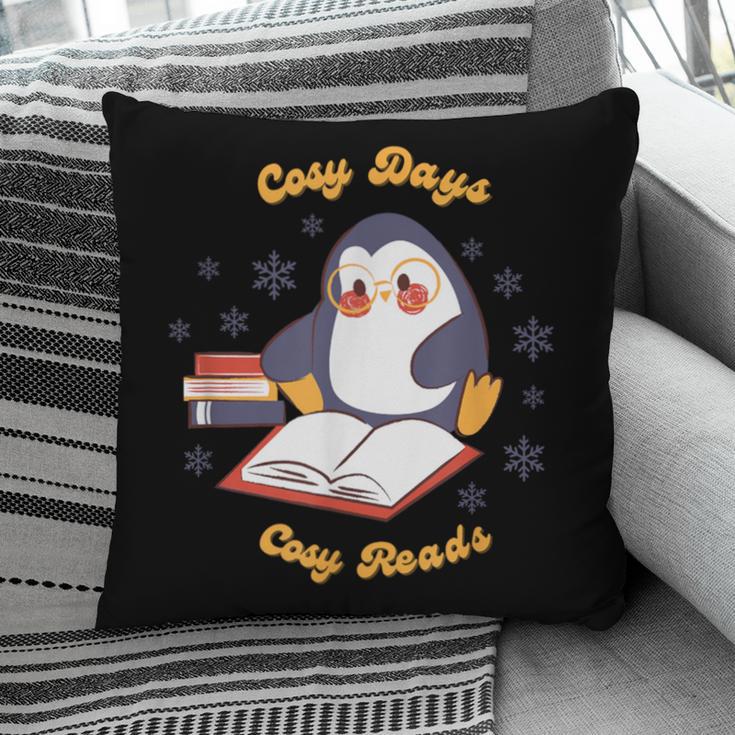 Cute Xmas Book Lover Penguin Reading Cosy Days Cosy Reads Pillowcase