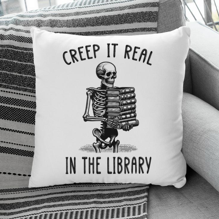 Halloween Skeleton Pun Book Lover Library Joke Pillowcase