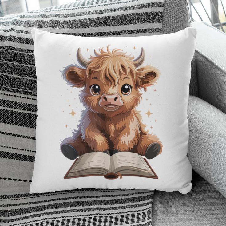 Highland Cow Reading Book Bookworm Pillowcase