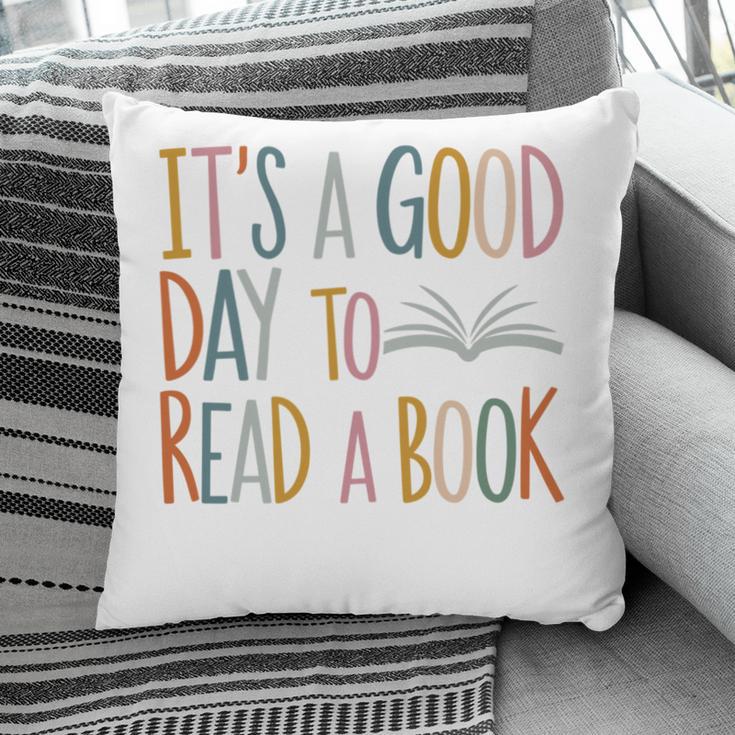 It’s a Good Day To Read a Book Lovers Library Reading Women Pillowcase