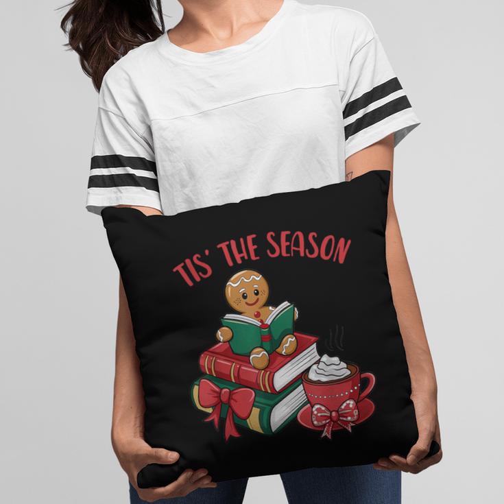 Cute Gingerbread Man Reading Book Nerd Christmas Bookish Pillowcase