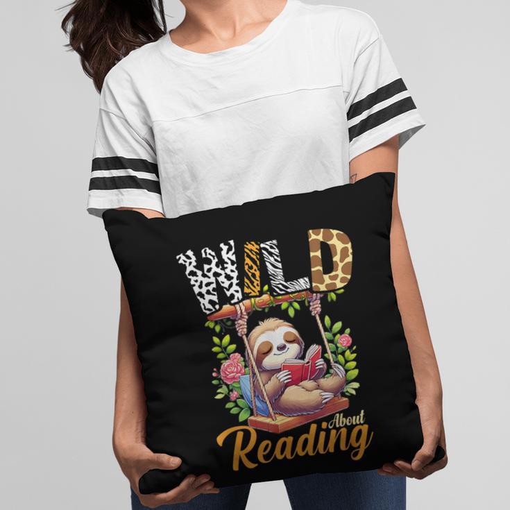 Wild About Reading Books Reader Lover Funny Teacher Animals For Men Women Kids Pillowcase