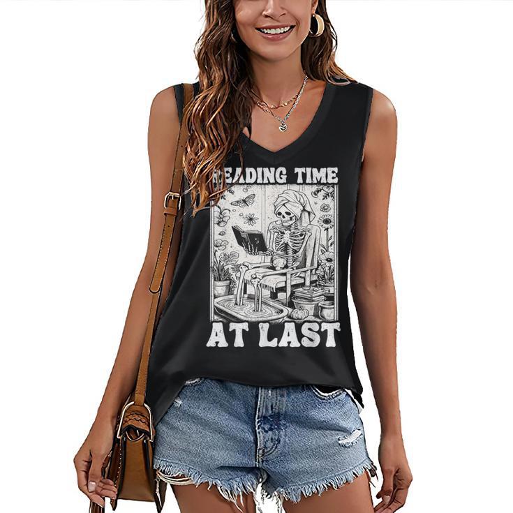 Reading Time At Last Book Lover Introvert Skeleton Reading Women's V-Neck Tank Top