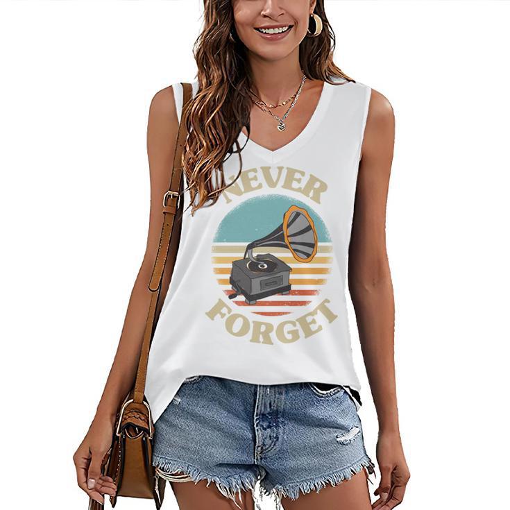 Retro Grammophone Never Forget Nostalgia Vintage Women's V-Neck Tank Top