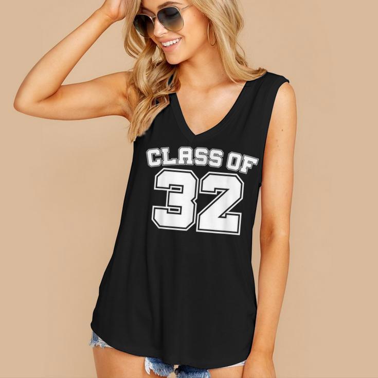 Class Of 32 2032 School Tee Shirt Graduation Class Party Women's V-Neck Tank Top