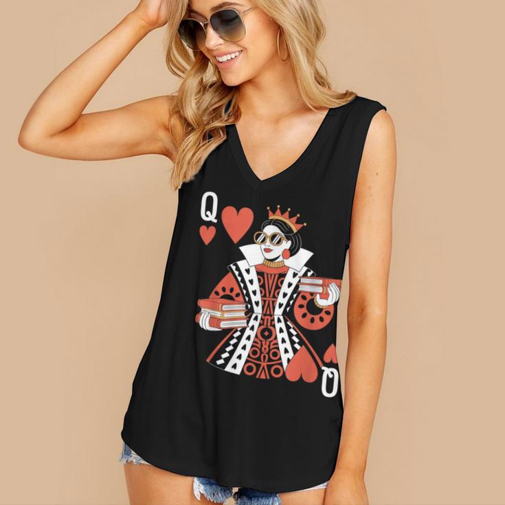 Modern Queen Of Hearts Book Lover Reading Novels Romantasy Women's V-Neck Tank Top