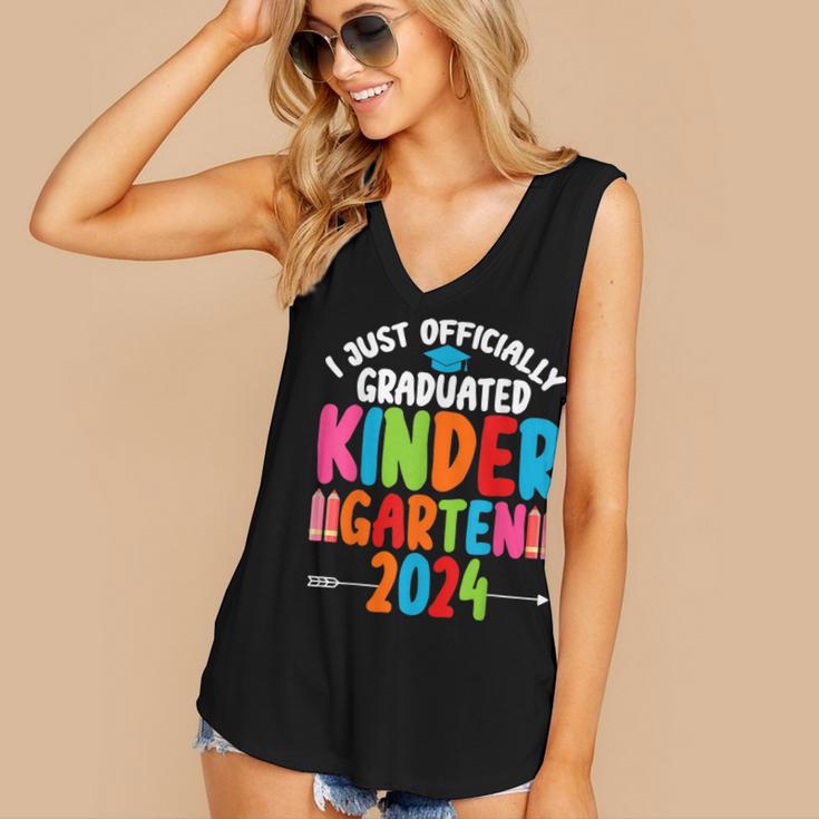 I Officially Graduated Kindergarten Graduation 2024 Women's V-Neck Tank Top