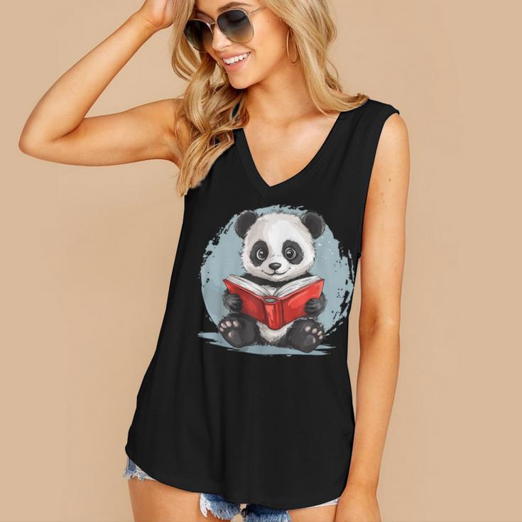 Panda With Book For Reading Enthusiasts Women's V-Neck Tank Top
