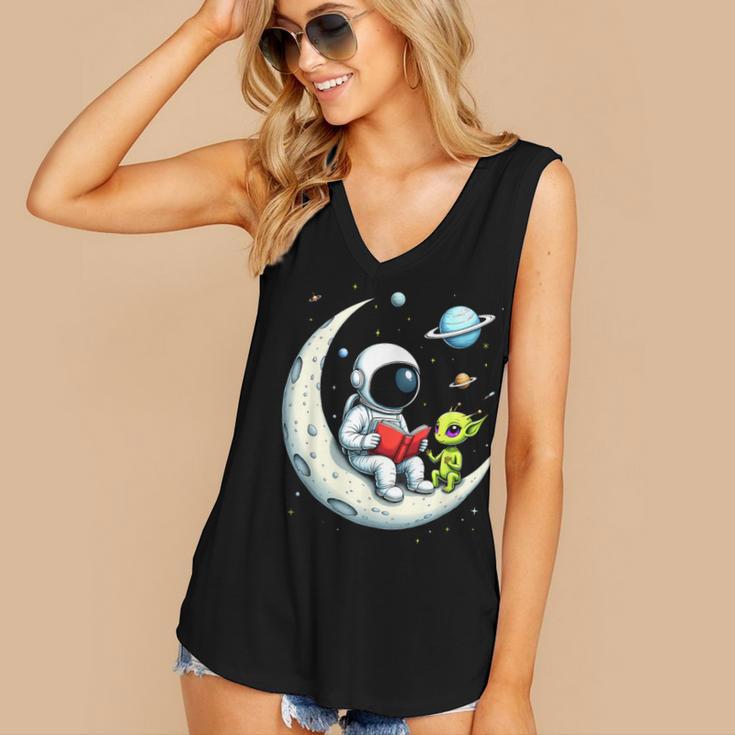 UFO Alien Astronaut Reading Book In Space Women's V-Neck Tank Top