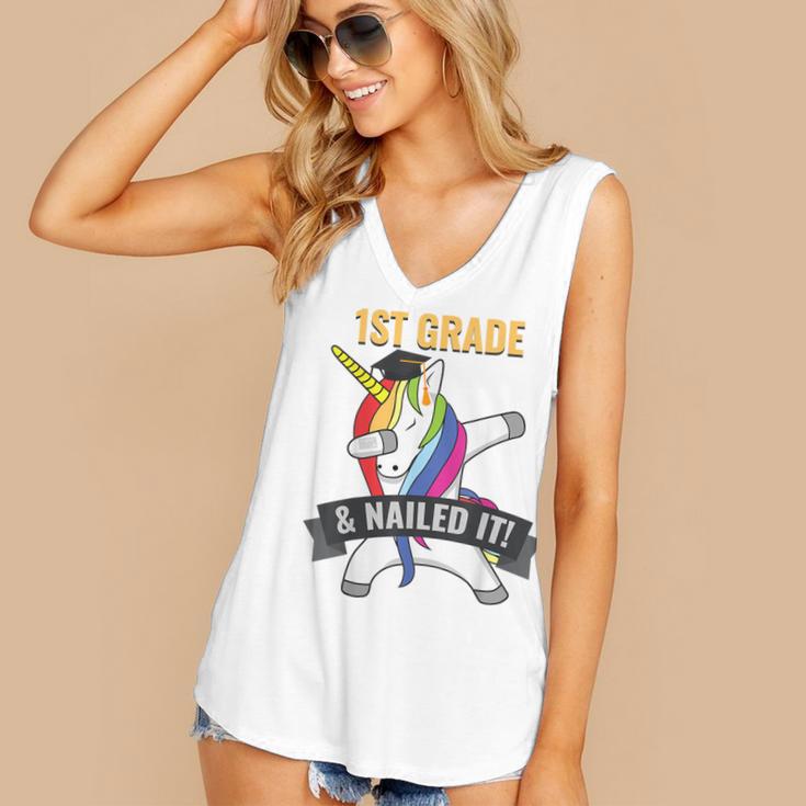 1ST GRADE NAILED IT UNICORN DABBING GRADUATION T-SHIRT Women's V-Neck Tank Top
