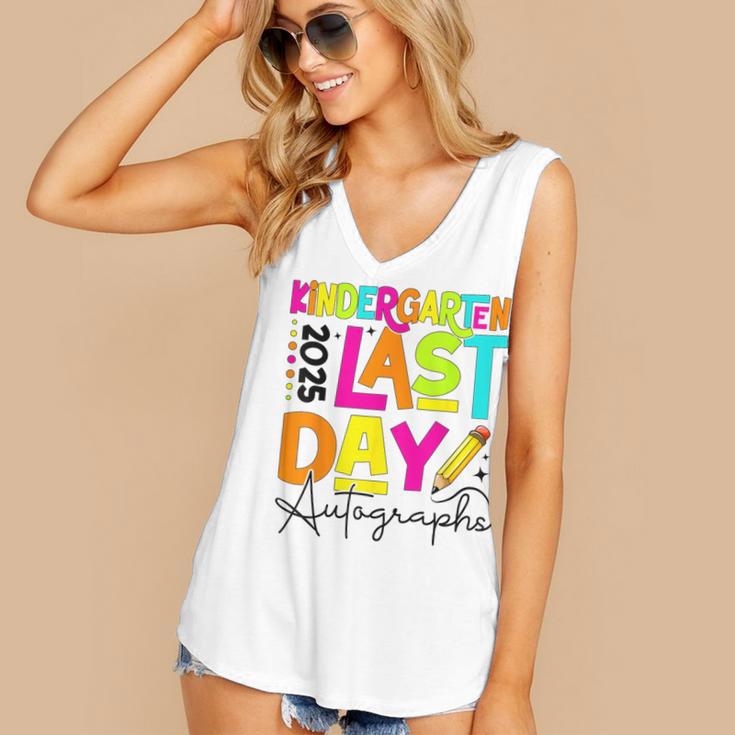 2025 Last Day Of School Autograph Kindergarten Graduation Women's V-Neck Tank Top