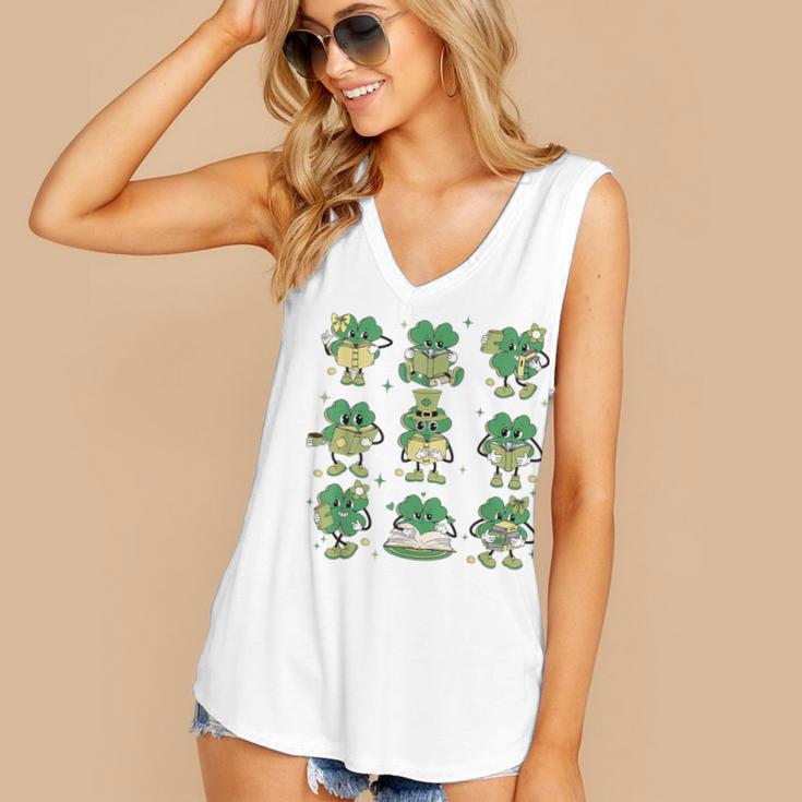 Cute Shamrock Reading Books St Patrick's Day Teacher Reading Women's V-Neck Tank Top