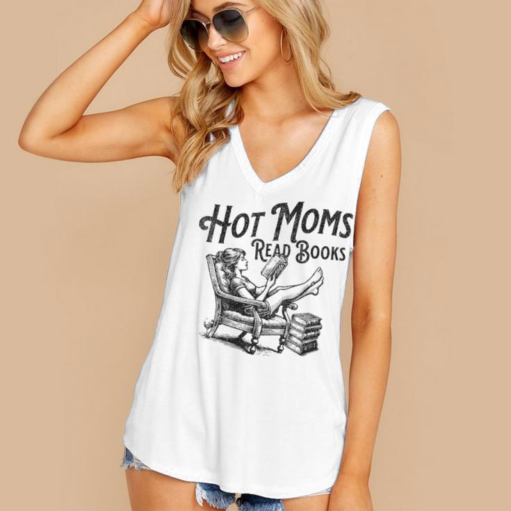 Hot Moms Read Books For Moms Book Lover Women's V-Neck Tank Top Hot Moms Read Books For Moms Book Lover Women's V-Neck Tank Top