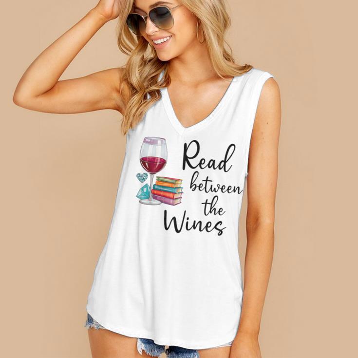 Read Between The Wines Im Just a Girl Who Loves Books & Wine Women's V-Neck Tank Top