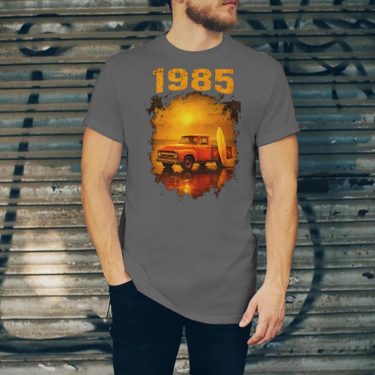 1985 Vintage Sunset Surf Truck Retro Beach Nostalgia Unisex Jersey T-Shirt 1985 Vintage Sunset Surf Truck Retro Beach Nostalgia Unisex Jersey T-Shirt