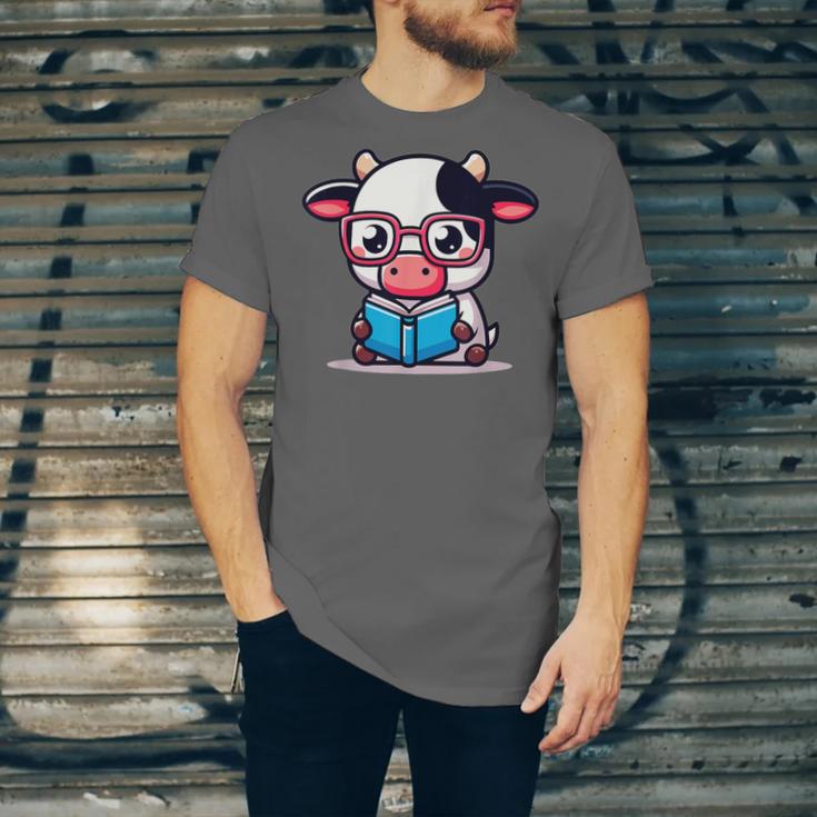 Adorable Book Lover Cow With Reading Glasses Cute Unisex Jersey T-Shirt