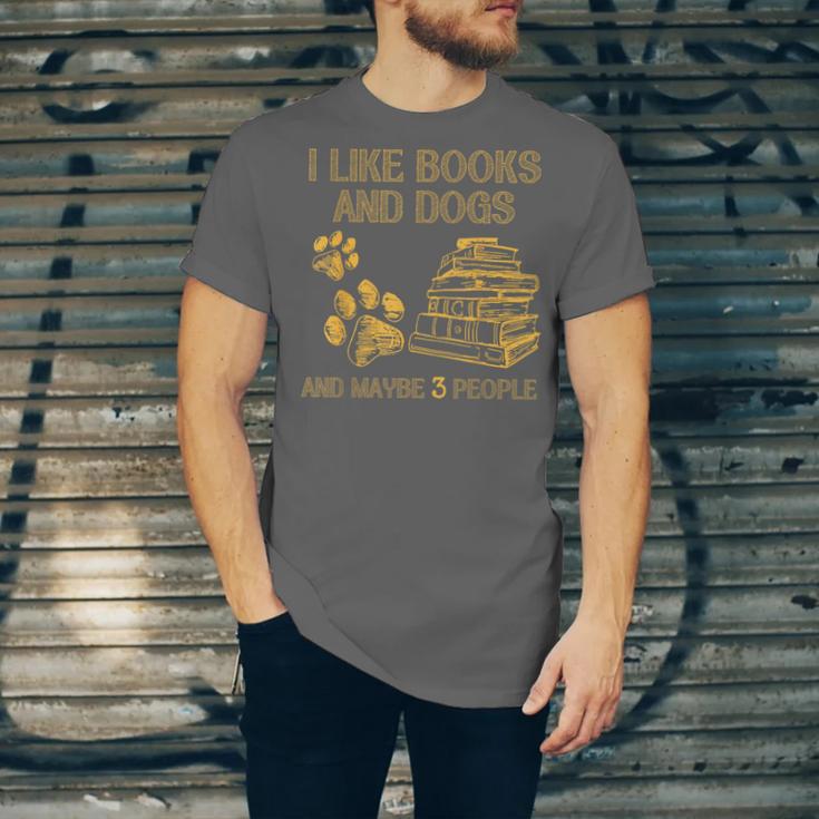 I Like Books And Dogs And Maybe 3 People Vintage Sayin Unisex Jersey T-Shirt I Like Books And Dogs And Maybe 3 People Vintage Sayin Unisex Jersey T-Shirt