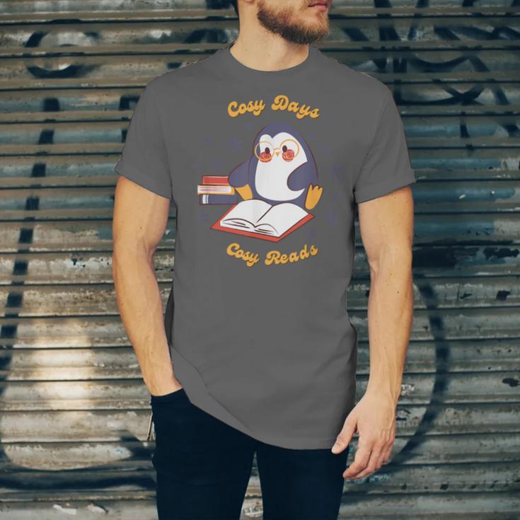 Cute Xmas Book Lover Penguin Reading Cosy Days Cosy Reads Unisex Jersey T-Shirt Cute Xmas Book Lover Penguin Reading Cosy Days Cosy Reads Unisex Jersey T-Shirt