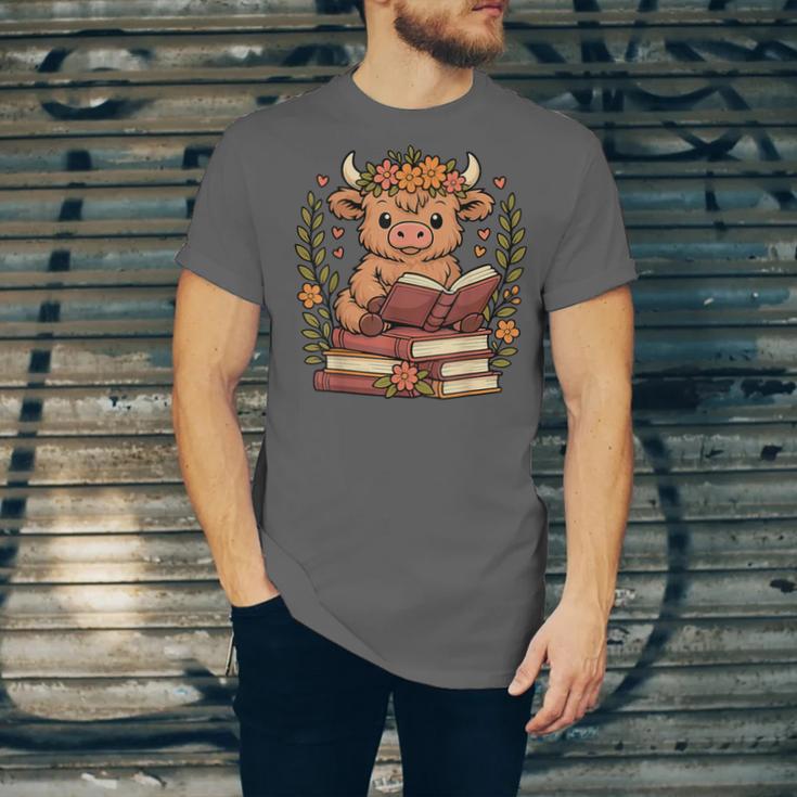 Highland Cow Reading Book Graphic Cow With Book Floral Unisex Jersey T-Shirt