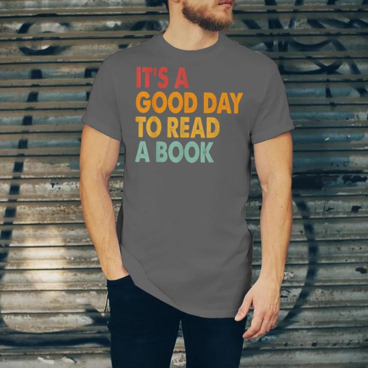 It's A Good Day To Read A Book Retro Vintage Teacher Unisex Jersey T-Shirt