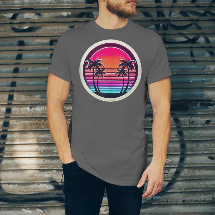 Retro 80s Synthwave Sunset & Palm Trees Retro Nostalgia 80s Unisex Jersey T-Shirt Retro 80s Synthwave Sunset & Palm Trees Retro Nostalgia 80s Unisex Jersey T-Shirt