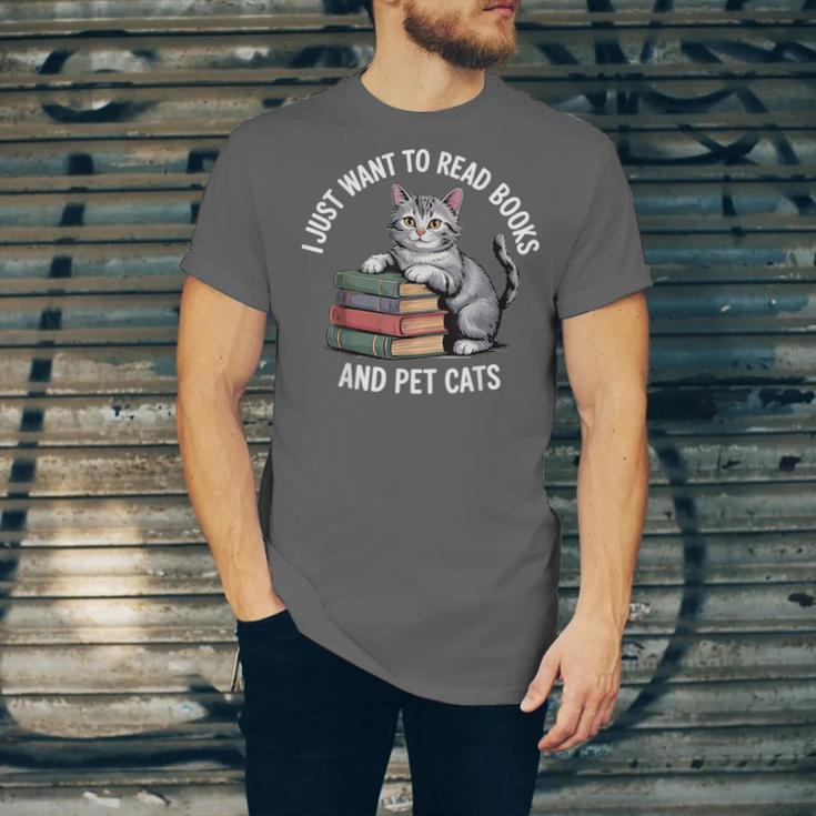 Retro I Just Want To Read Books And Pet Cats Unisex Jersey T-Shirt