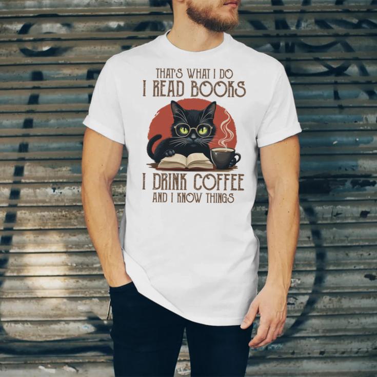 i Read Books And i Know Things Cat Reading Coffee Unisex Jersey T-Shirt